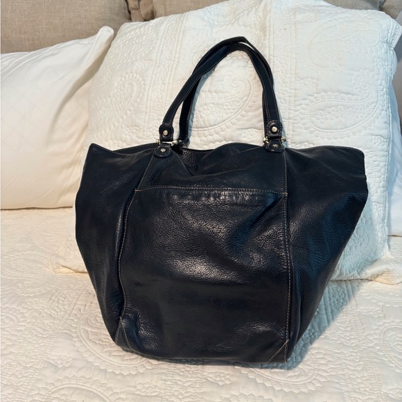 Liz Claiborne Black Tote Bag - Picture 1 of 4